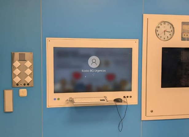 Equipamiento informático de grado médico en centros de salud